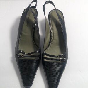 Woman’s black patent leather naturalizer kitten sling back heels